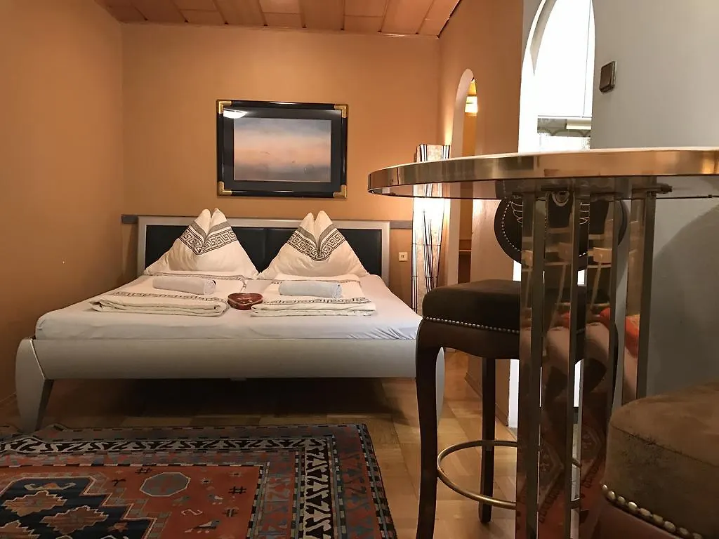 Vienna Center Apartment